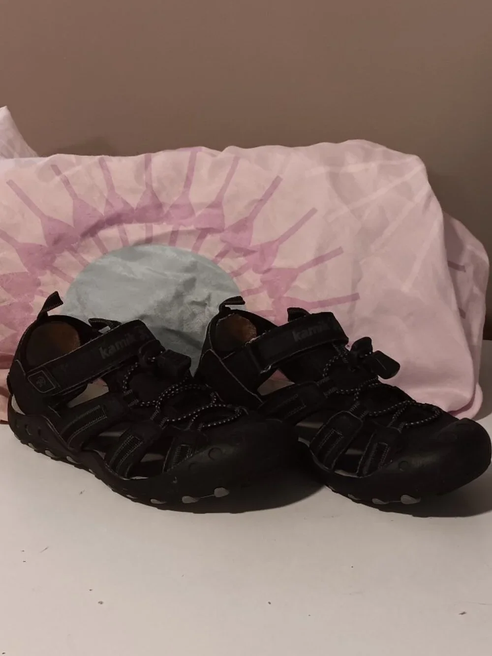 Kids Kamik velcro sandals